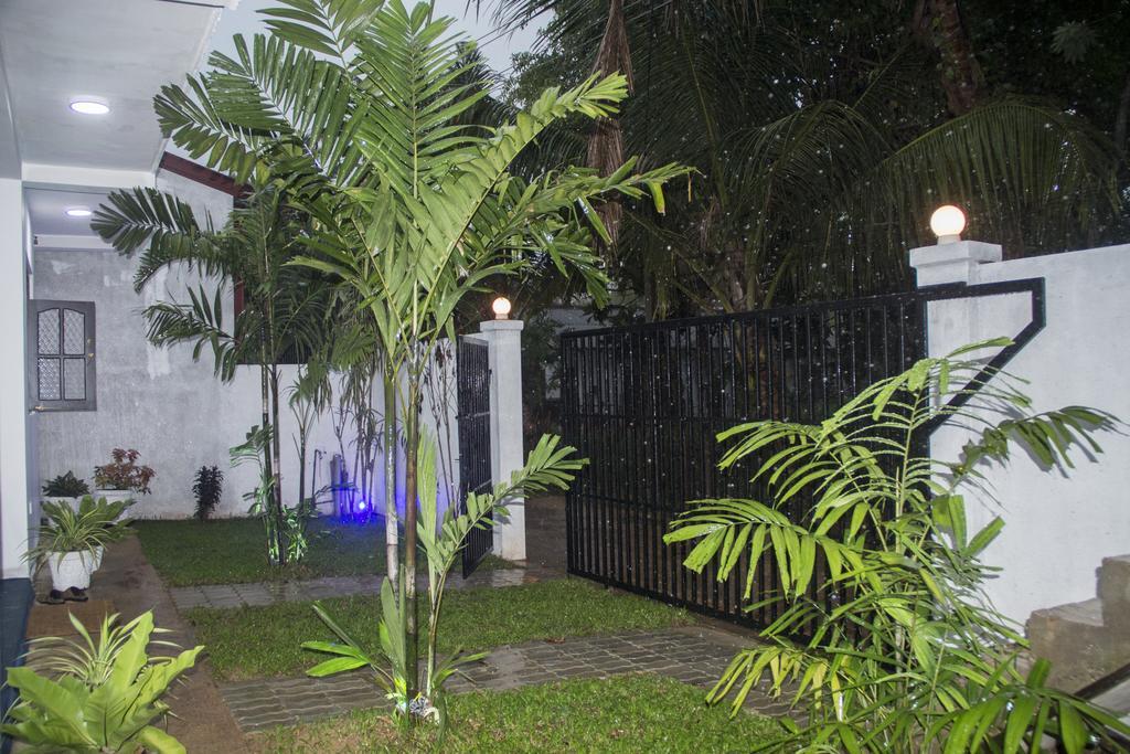Wonderset Mirissa Hotel Exterior foto